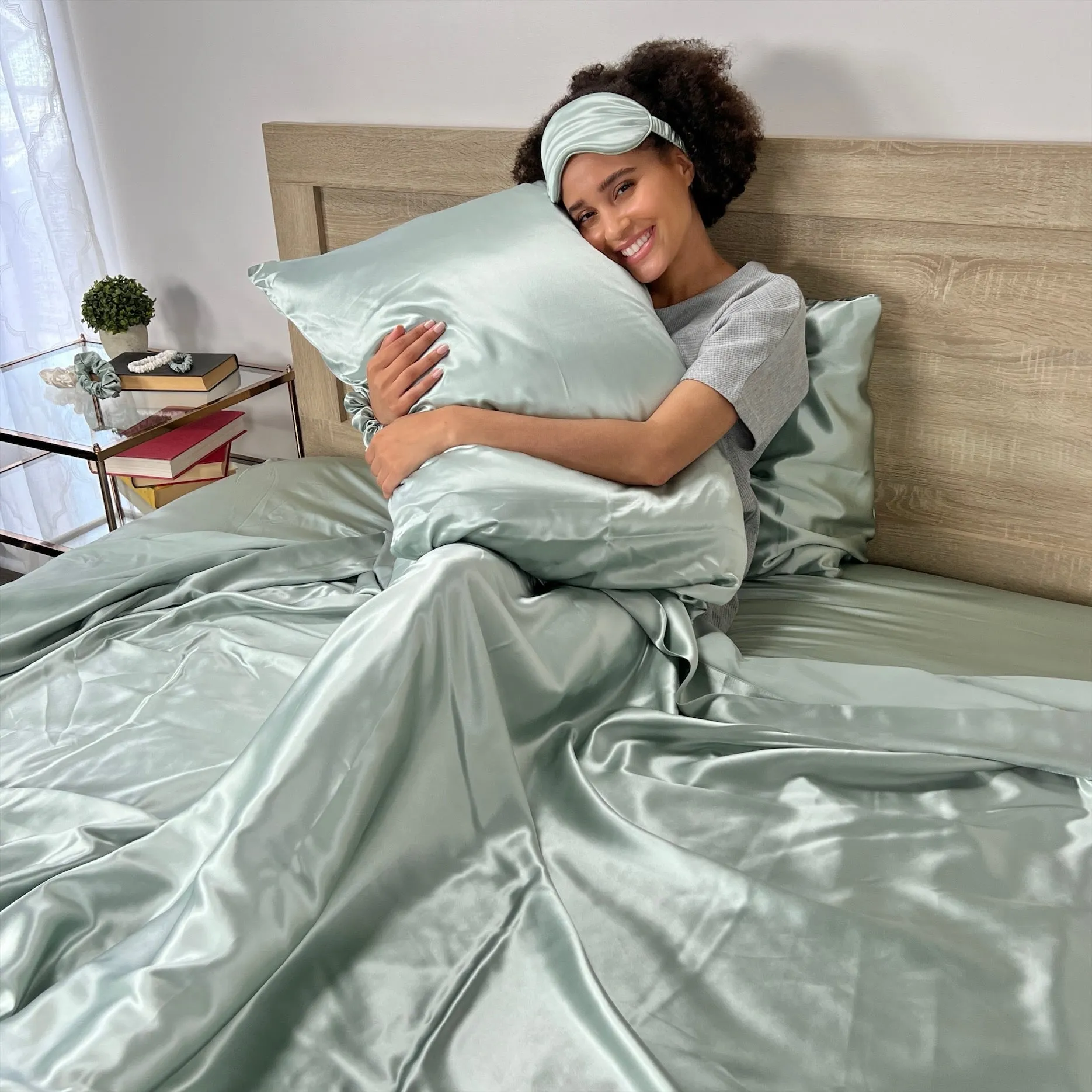 22 Momme Silk Pillowcase & Sleep Mask Gift Set - Sage