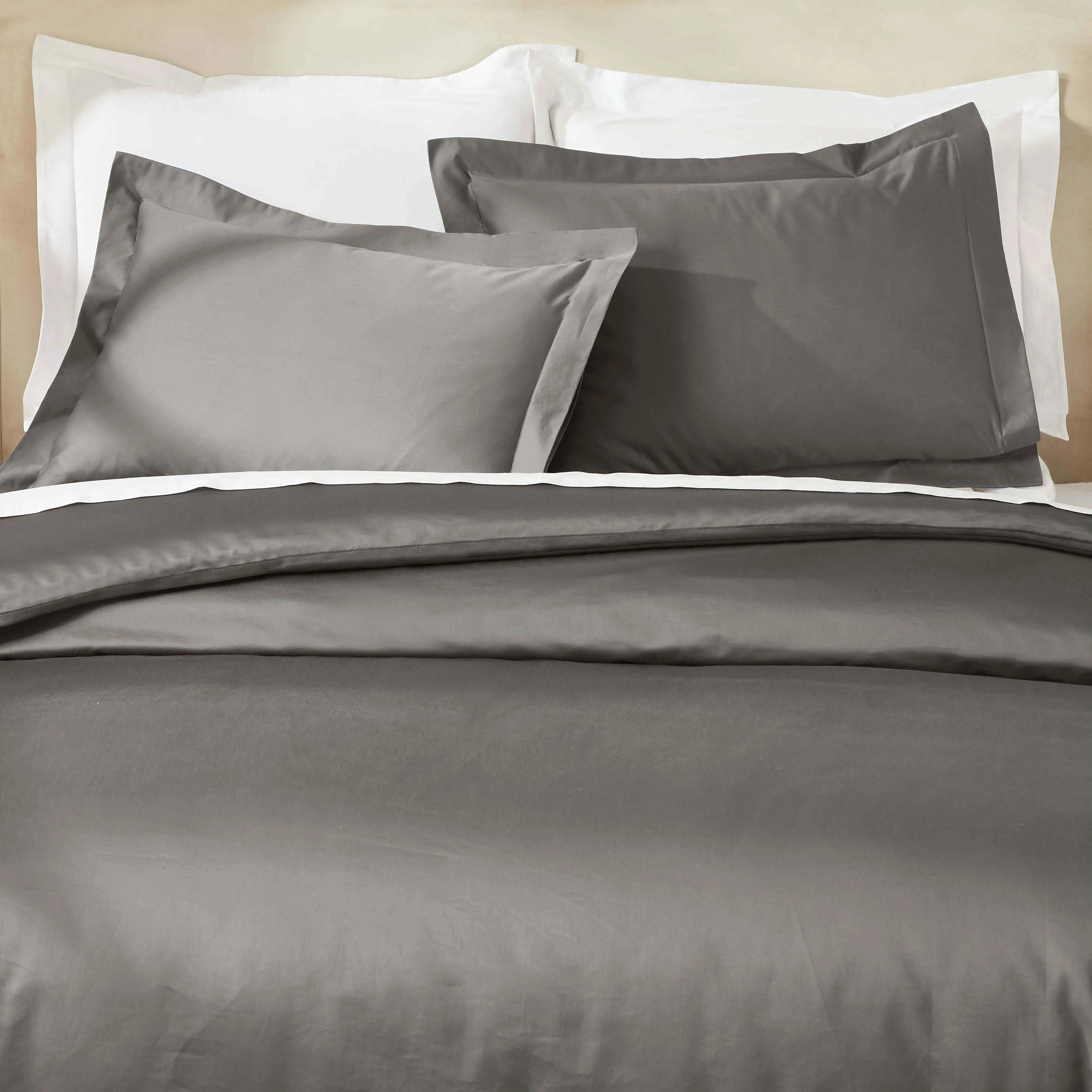 850 Thread Count Cotton Solid Luxury 3 Piece Duvet Cover Set