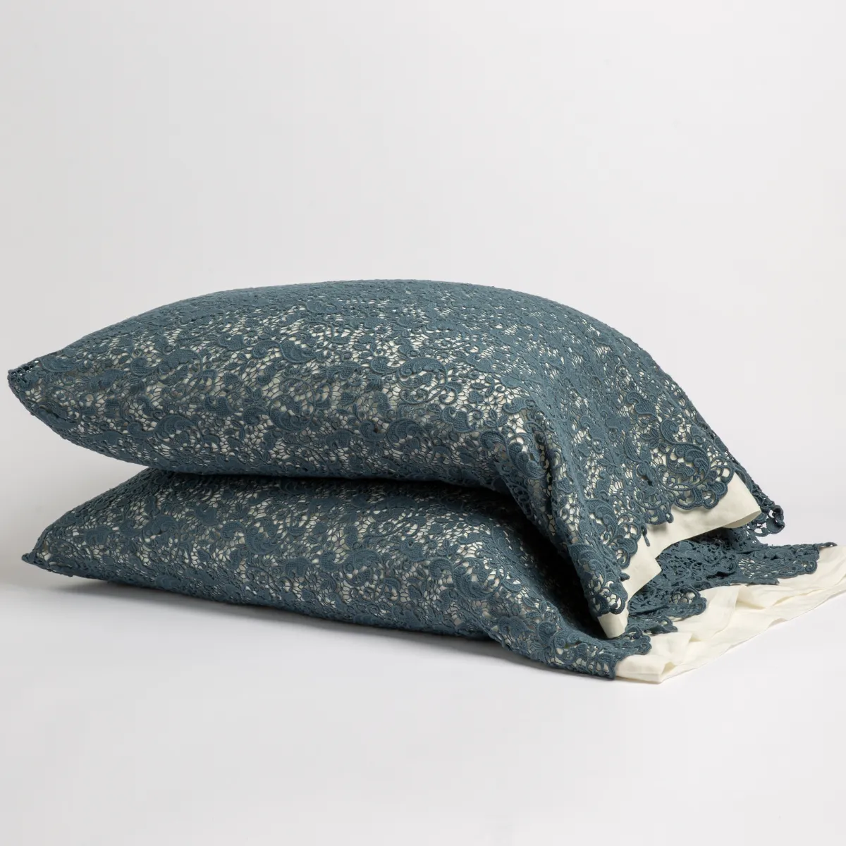 Allora Lace Pillowcase (Single)