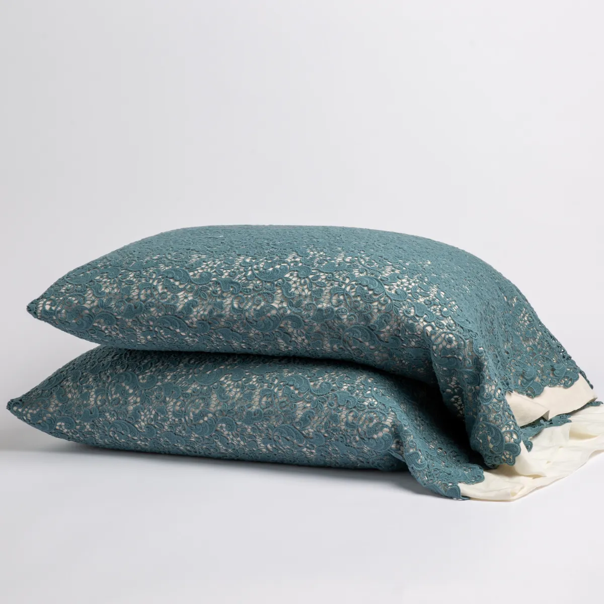 Allora Lace Pillowcase (Single)