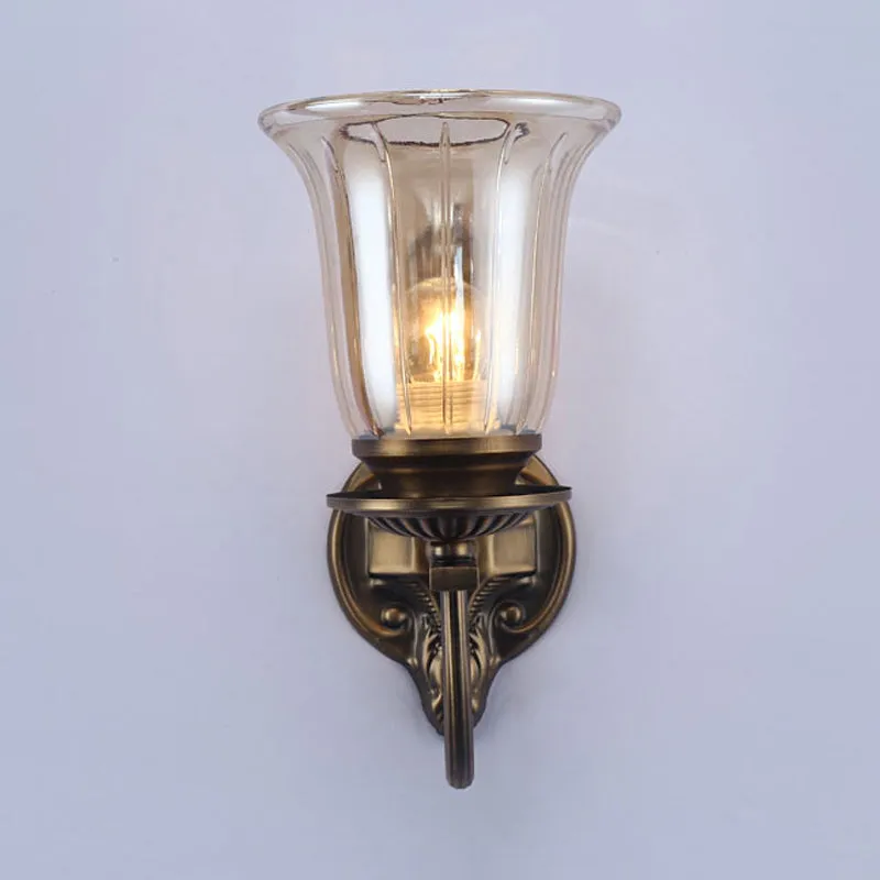 Antique Bronze Wall Lamp with Clear Glass Shade - Elegant Living Room Sconce Light