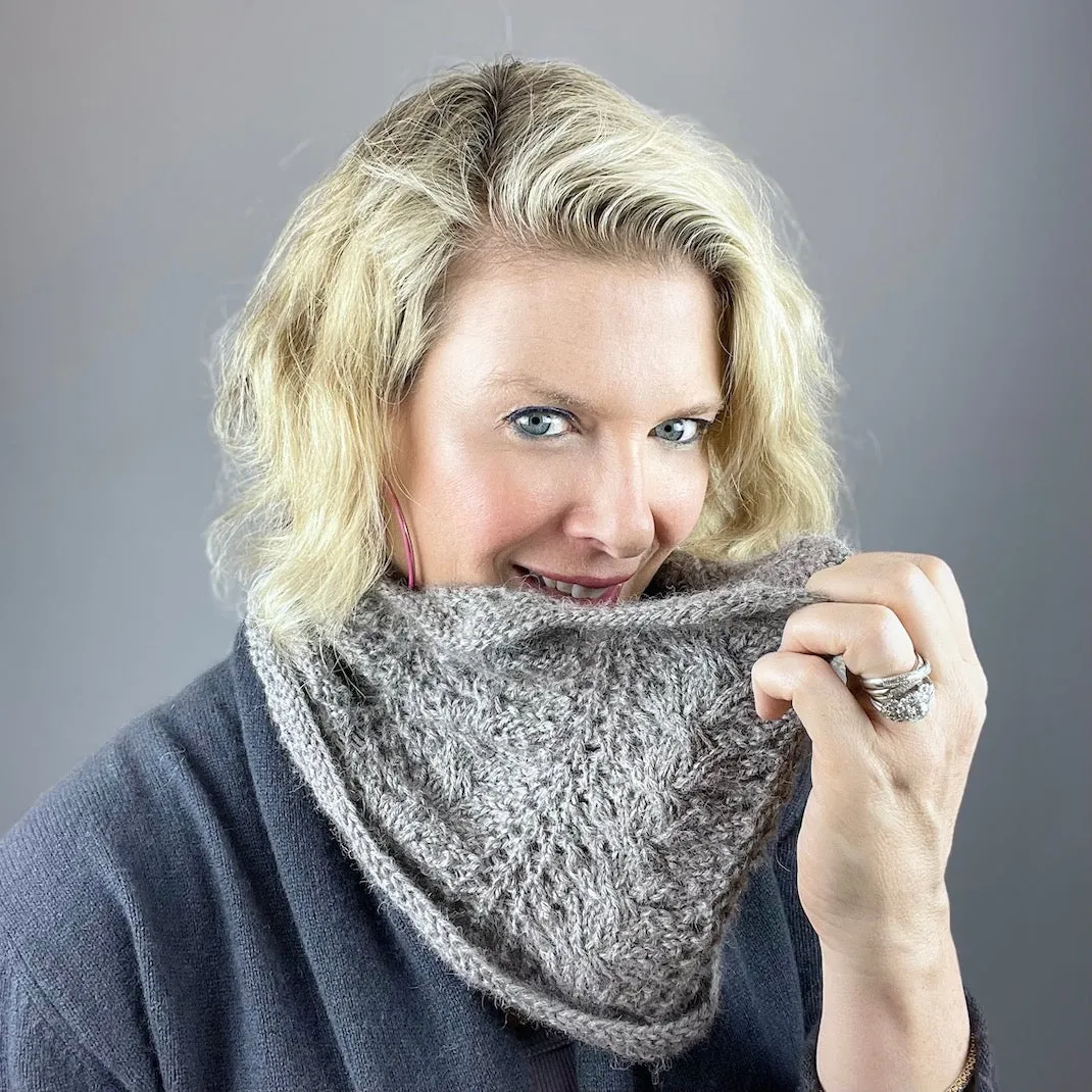 Cabled Feather & Fan Cowl Knitting Kit | Cascade Pure Alpaca & Knitting Pattern (#192D)