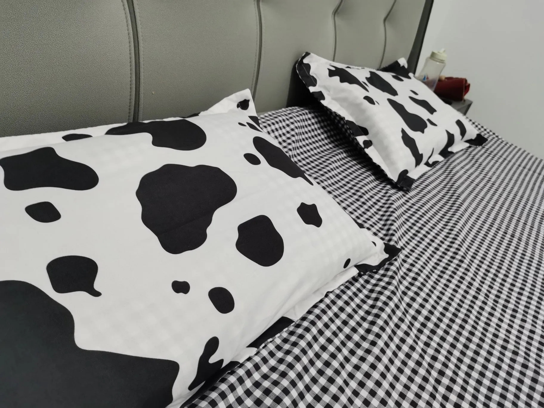 Cow black and white spots four-piece set KF82238