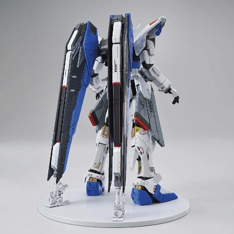 Full Mechanics 1/100 The Gundam Base Limited ZGMF-10A Freedom Gundam Ver.GCP