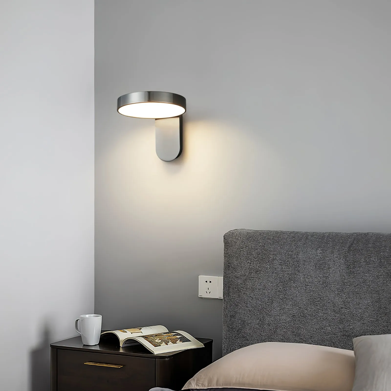 Guide Ring Wall Lamp