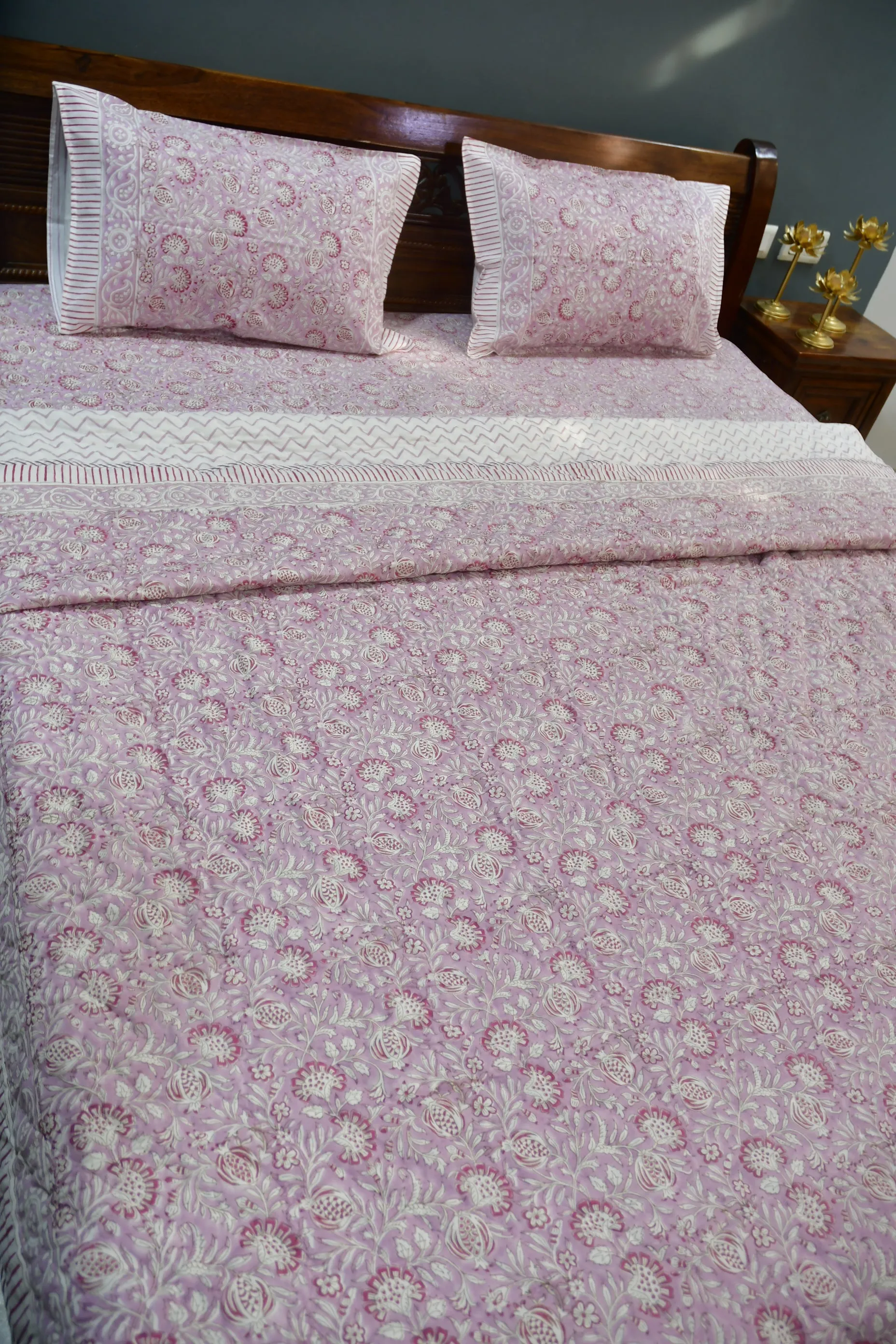 Gulabi Floral Bedding Set: A Blooming Retreat for Your Bedroom