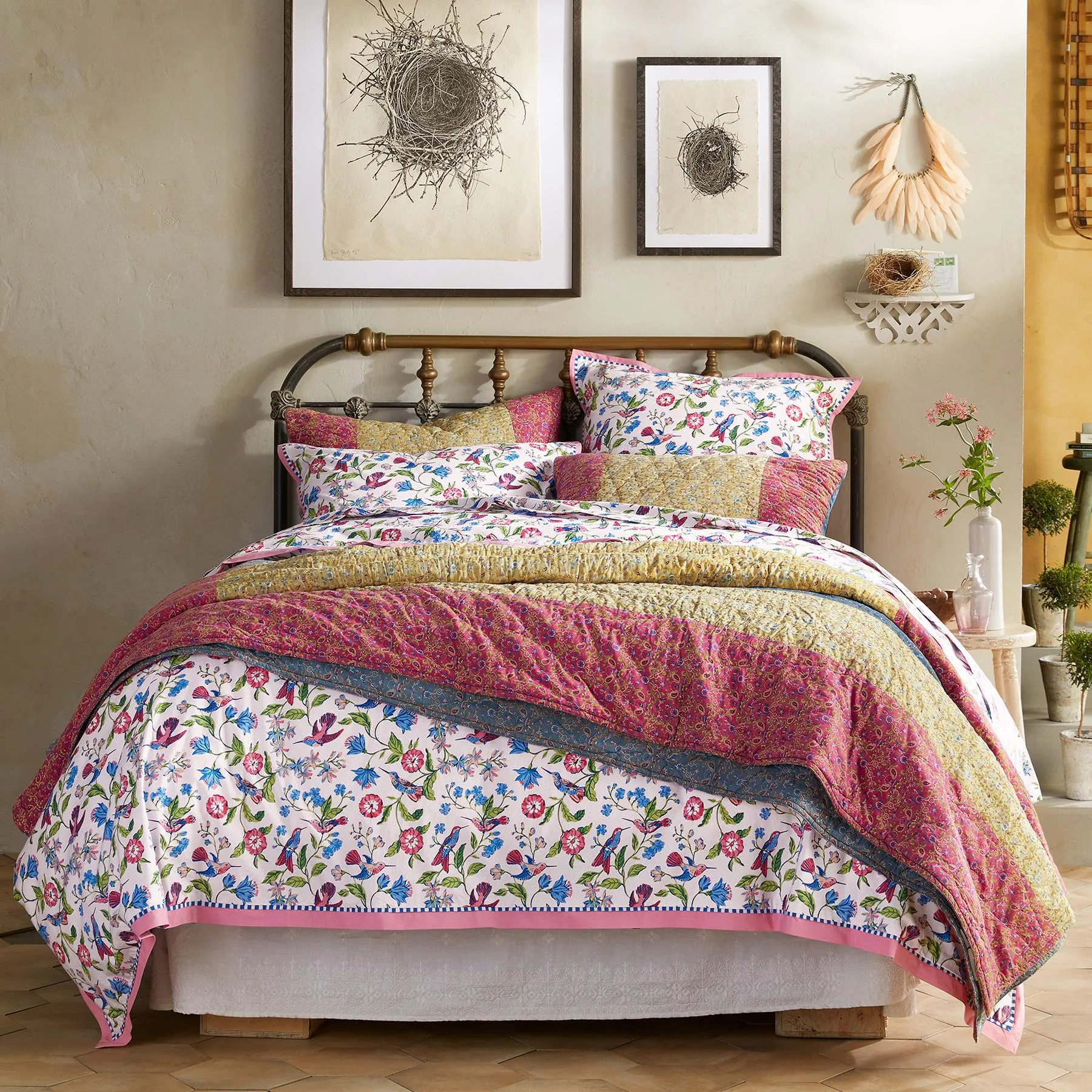 Hummingbird Beauty Duvet Cover