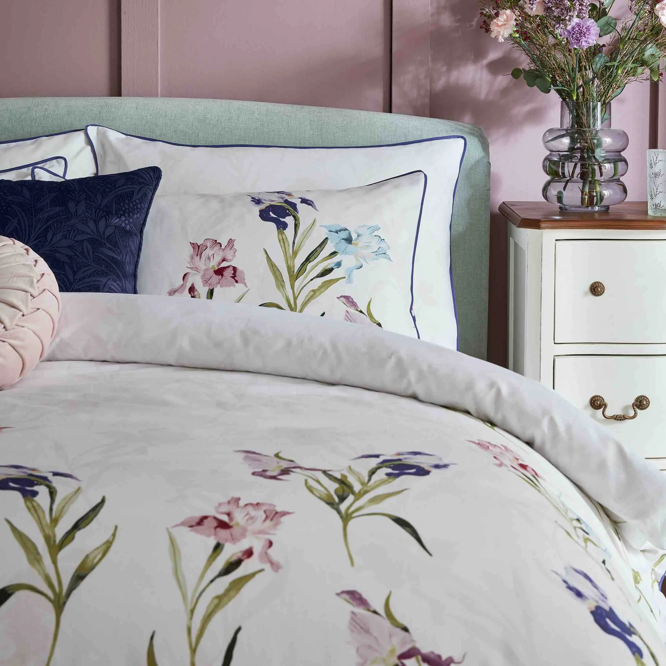 Laura Ashley Hawling Irises Duvet Cover Set - Grape Purple