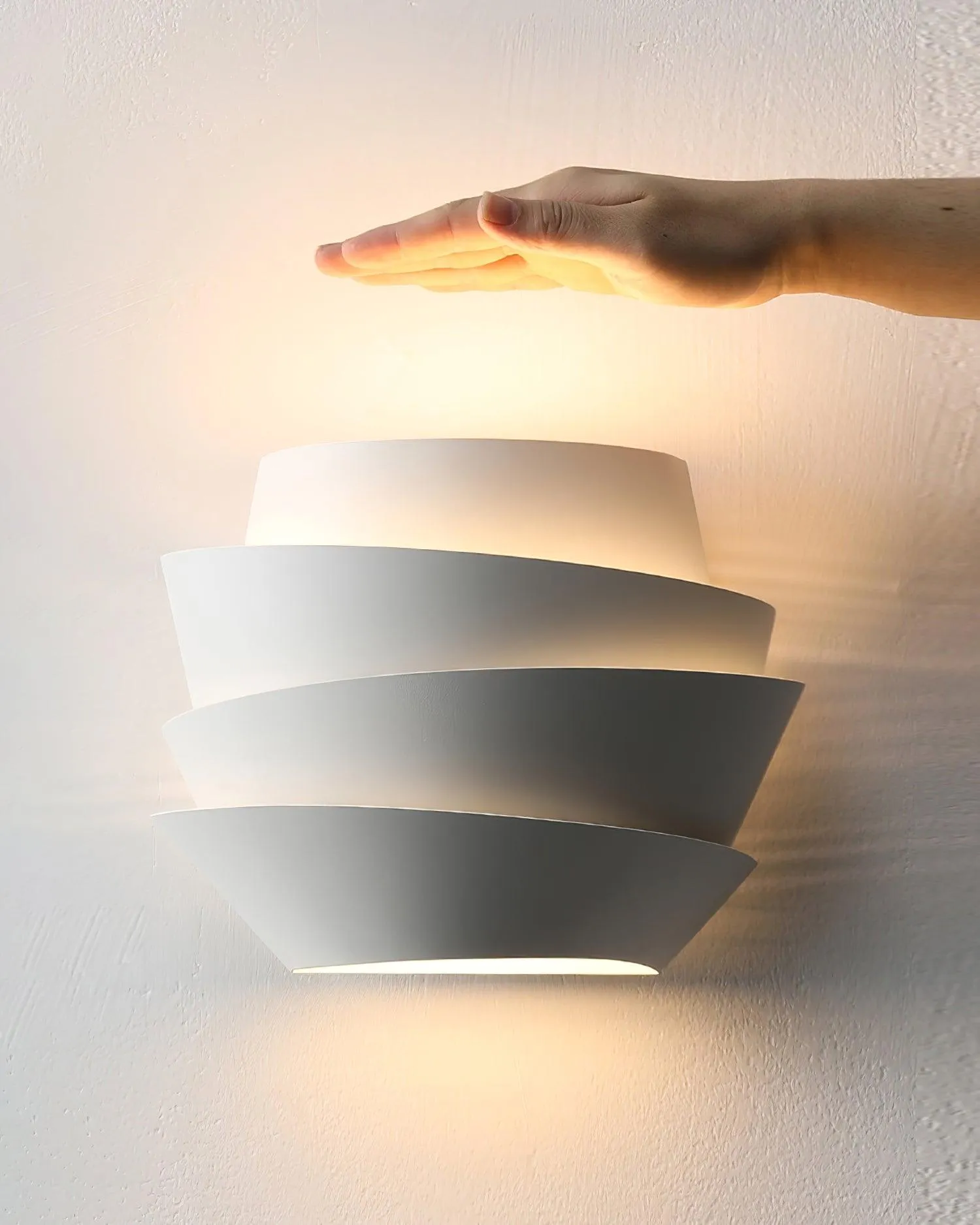 Le Soleil Wall Lamp