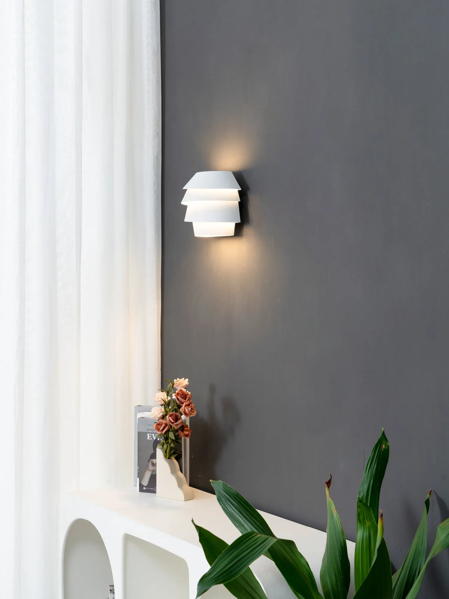 Le Soleil Wall Lamp