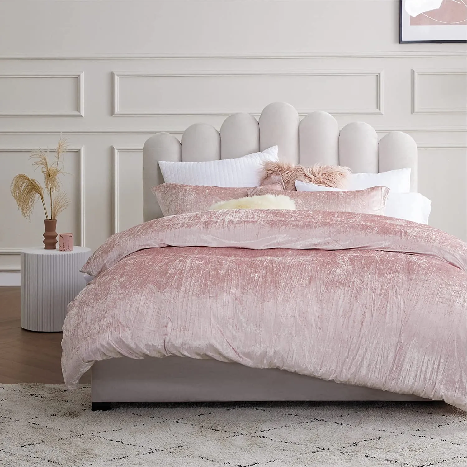 Luxurious, Glossy Queen Duvet Cover Set